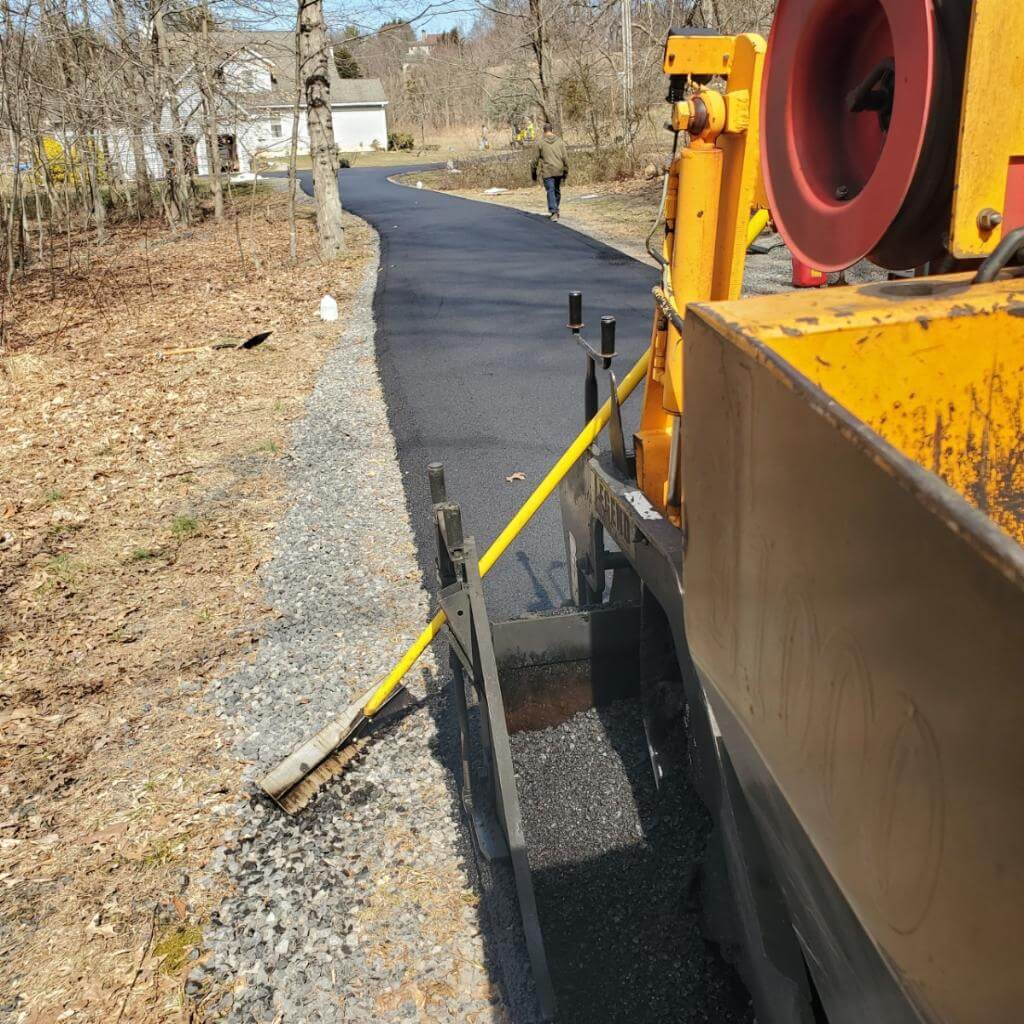 New-Asphalt-Driveway-in-PA (1) asphalt company
